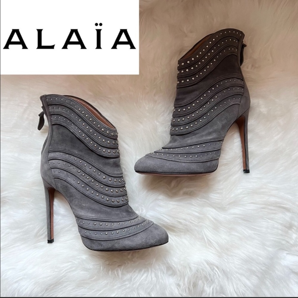 Alaia Logo Studded Suede Platform Heeled Boots